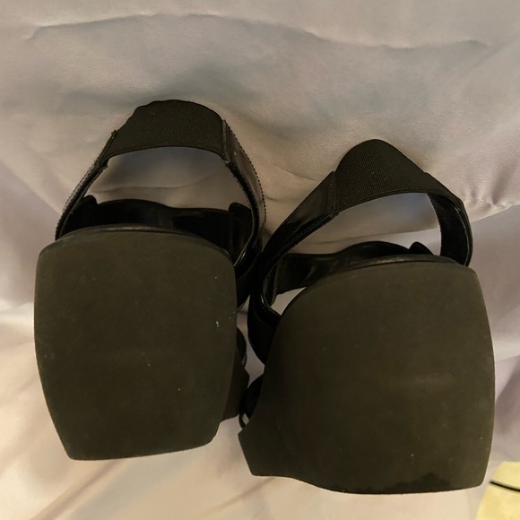 Donald J Pilner Black open toe Sandal size 8.5N - Picture 8 of 11